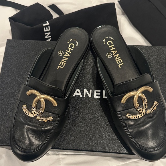 CHANEL Black Women’s Loafers 100% Authentic - Picture 8 of 8